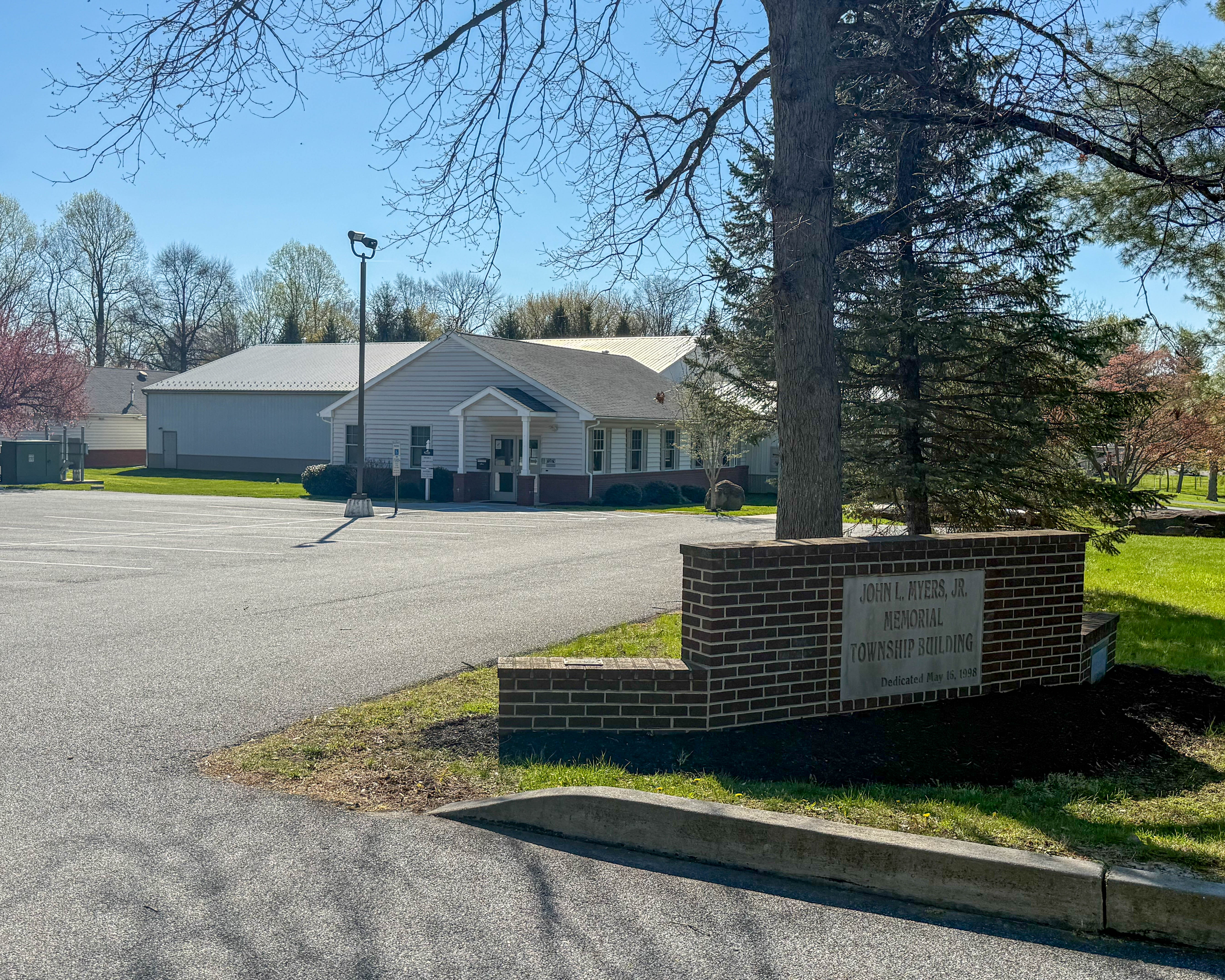 Exterior of Bethel Township Building at 1092 Bethel Road in Garnet Valley, Pennsylvania serving the local community