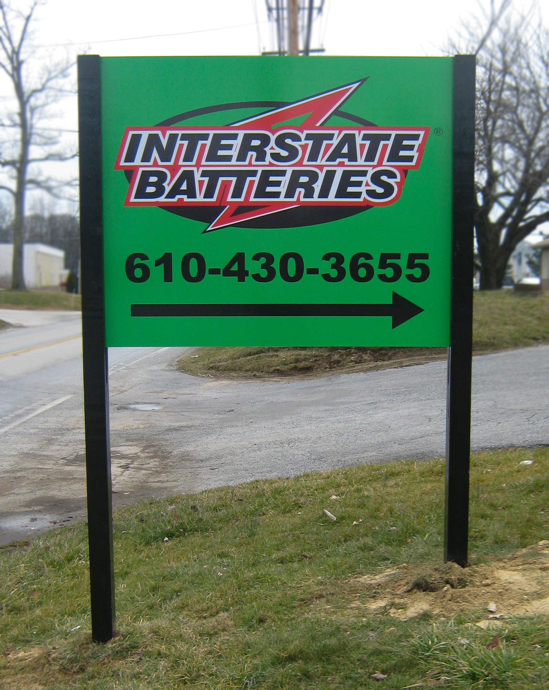 Green post and panel sign
