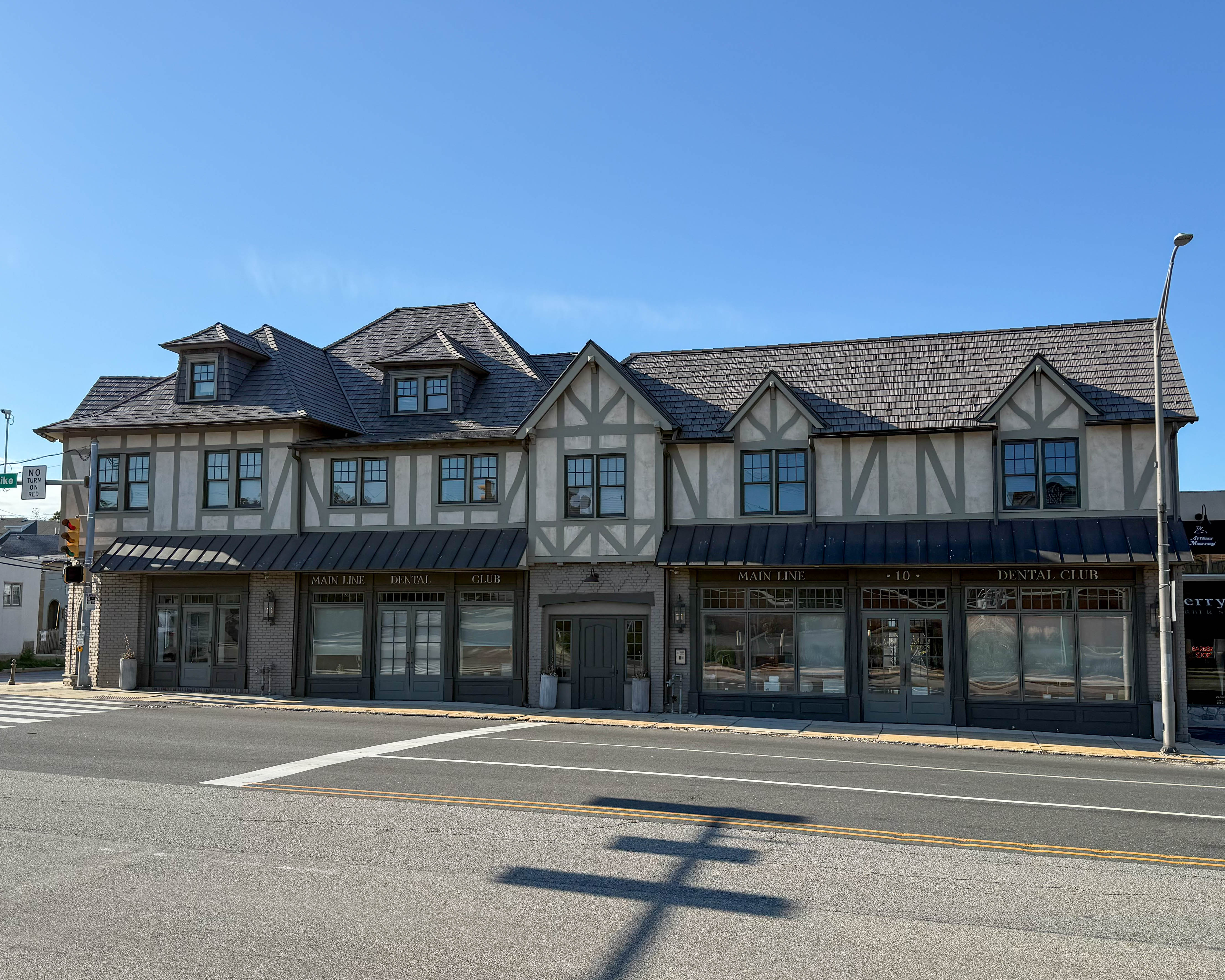 Main Line Dental Club at 10 W Lancaster Avenue in Paoli, Pennsylvania serving the local community