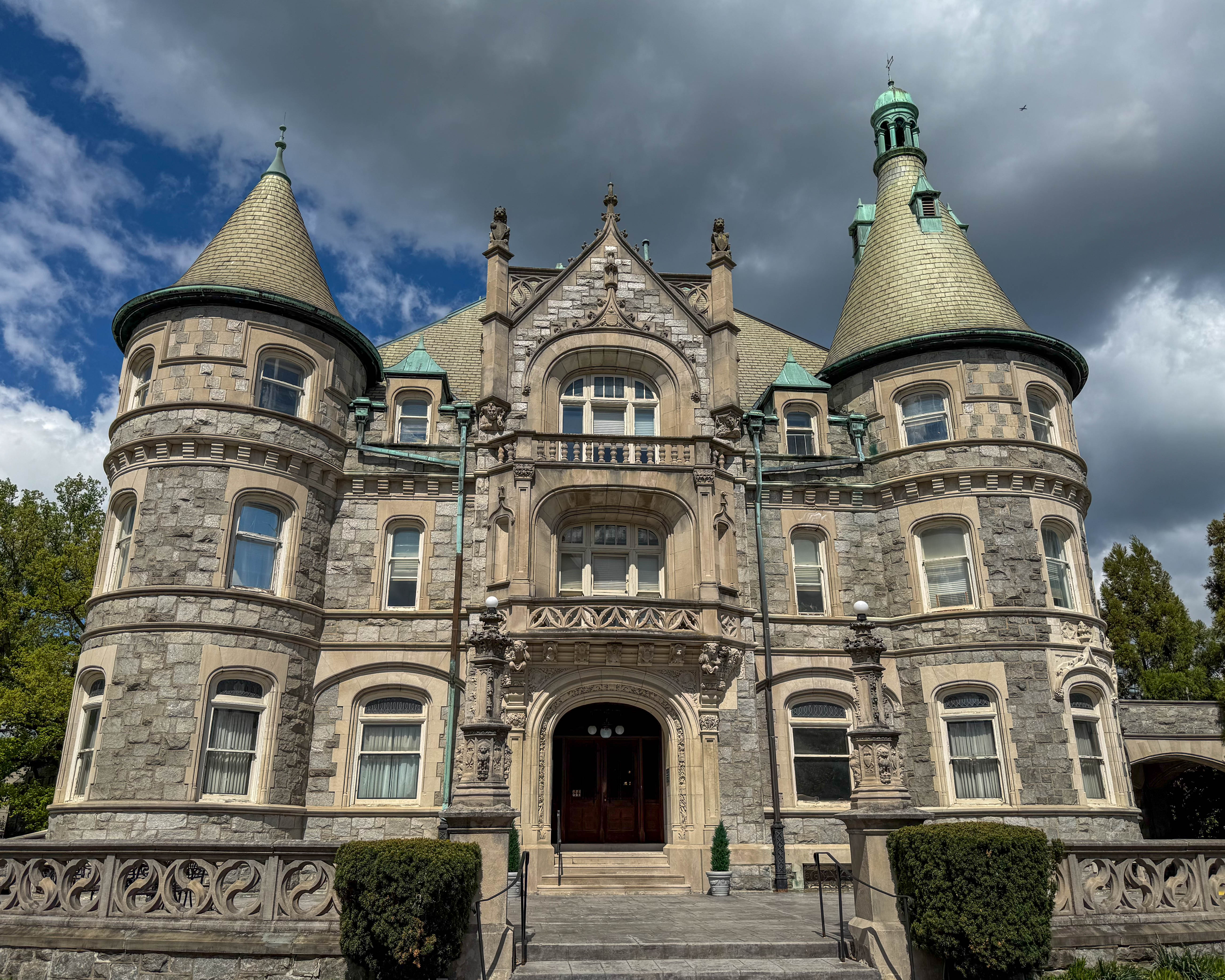 Rosemont College at 1400 Montgomery Avenue in Rosemont, Pennsylvania serving the local community