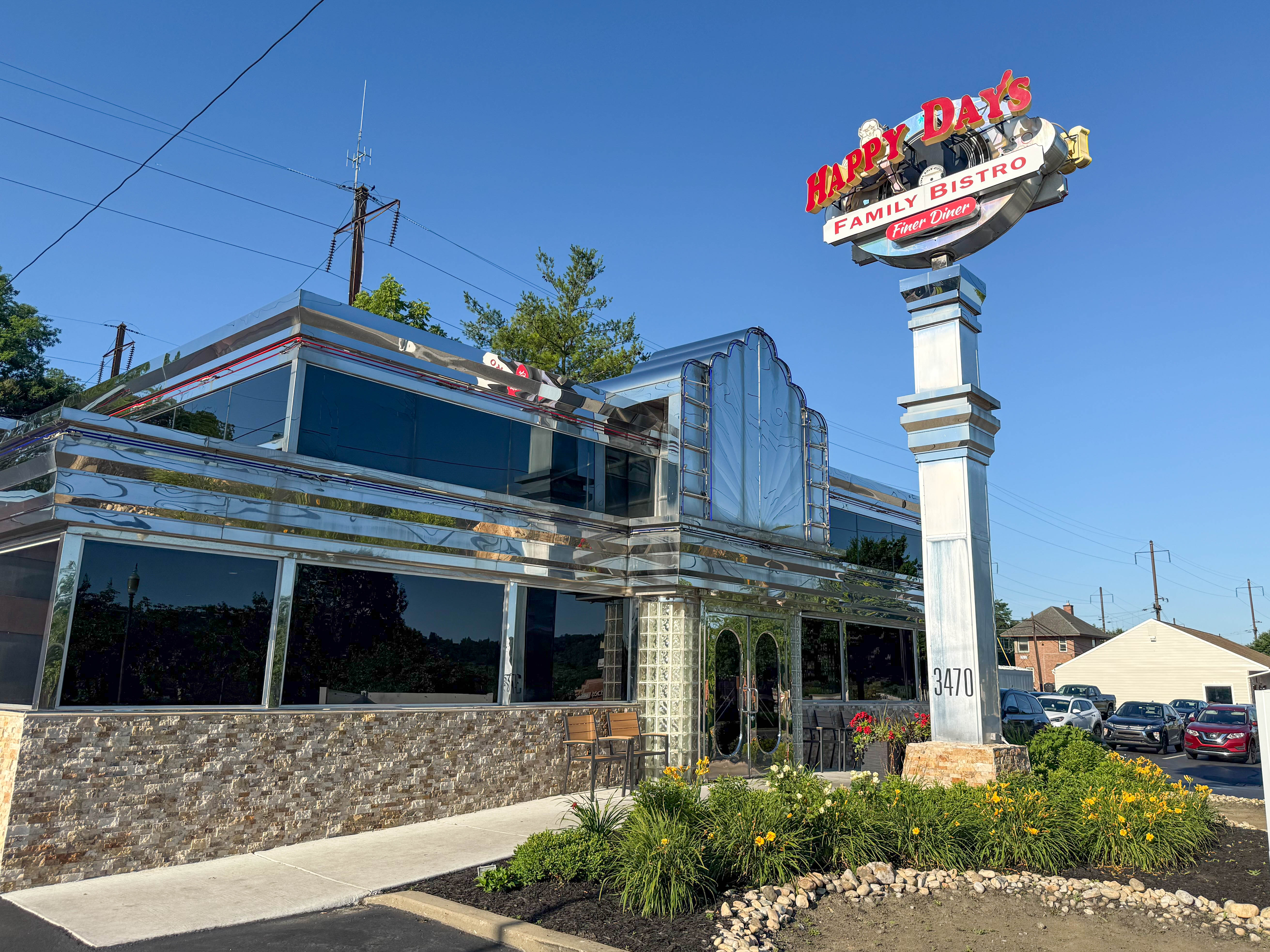 Happy Days Finer Diner at 3470 Lincoln Highway in Thorndale, Pennsylvania serving the local community