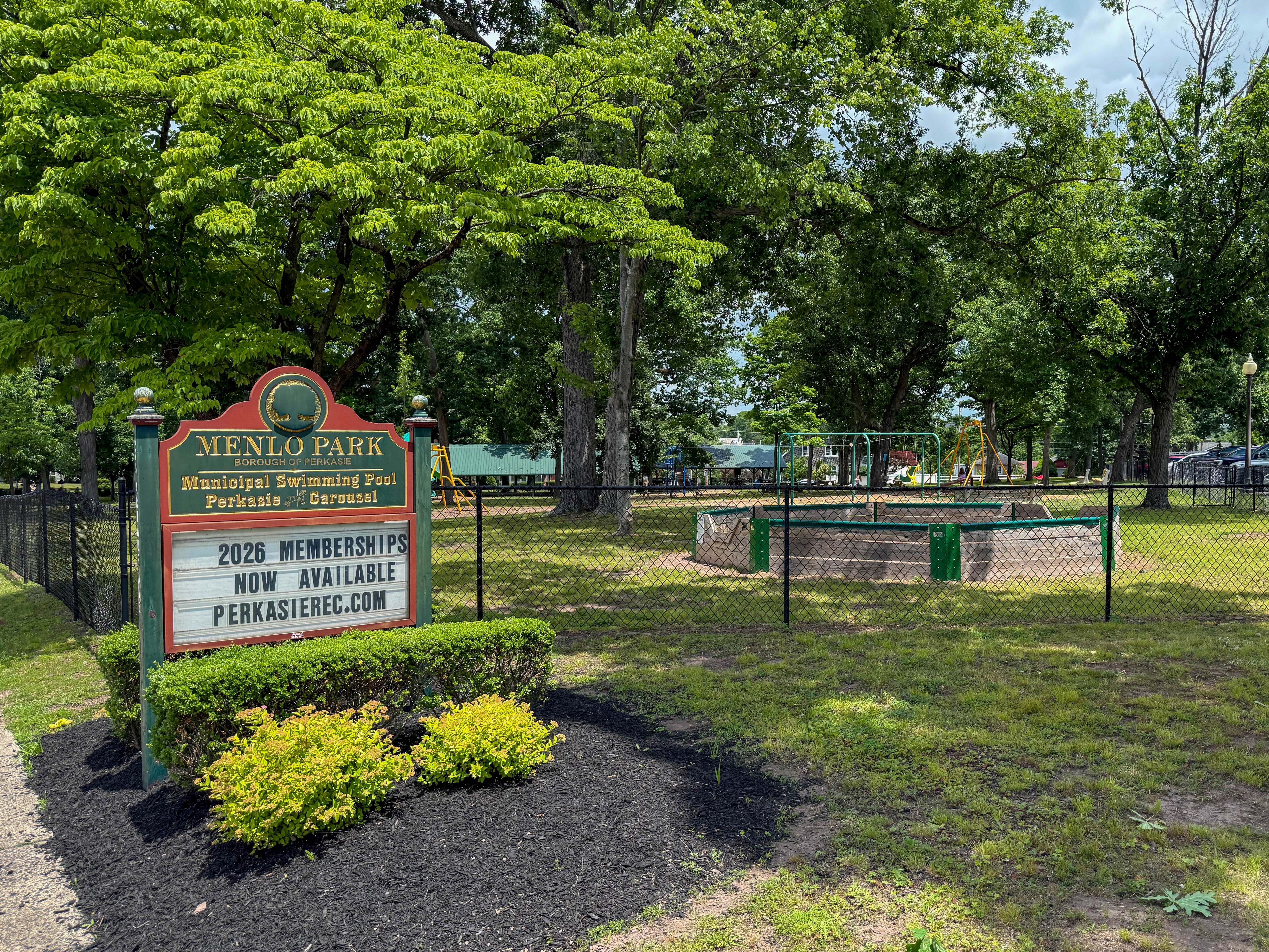 Menlo Park at 425 Arthur Avenue in Perkasie, PA serving the local community