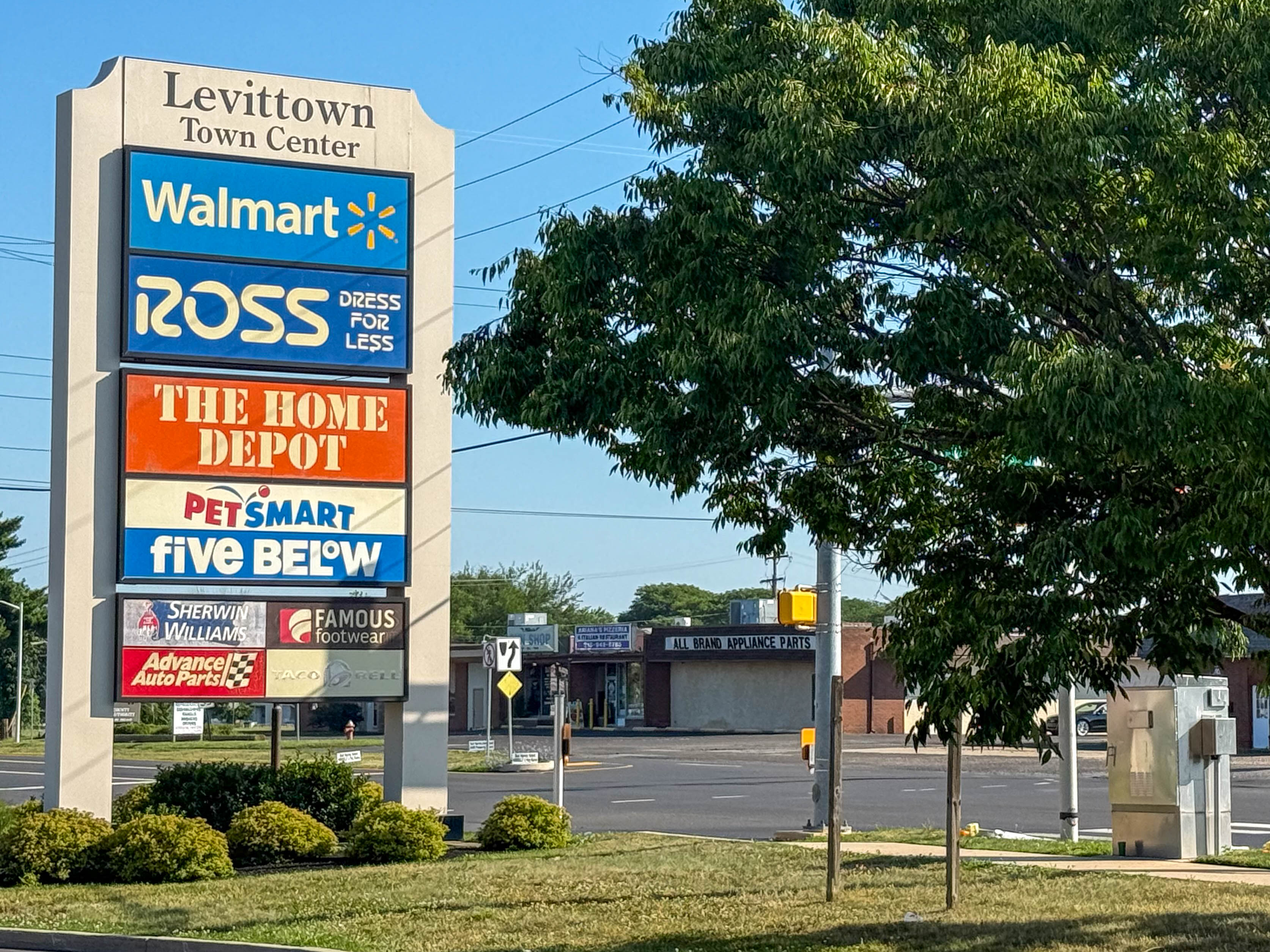Levittown Town Center at 145 Levittown Parkway in Levittown, PA serving the local community