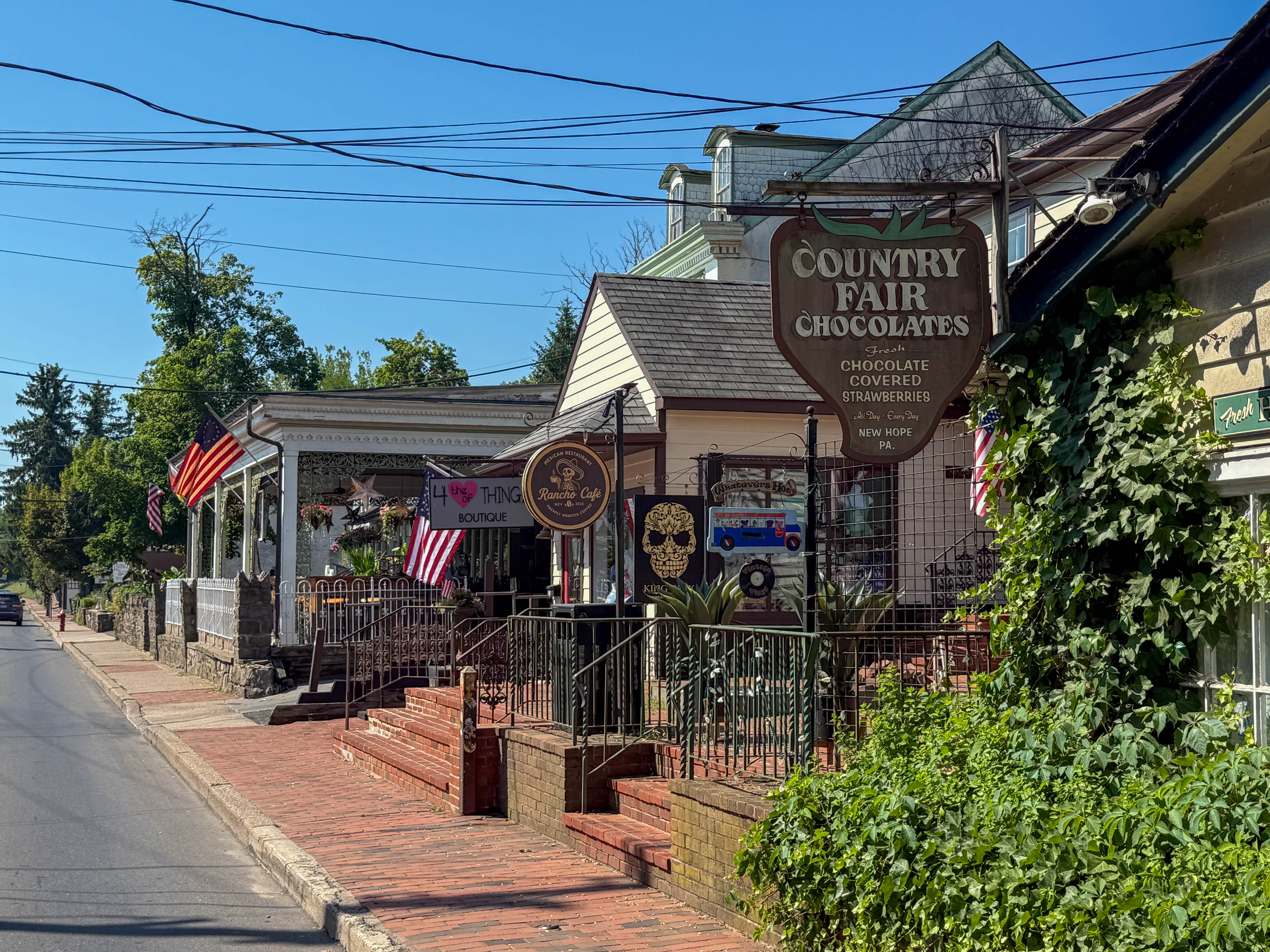 South Main Street in New Hope, PA serving the localc community