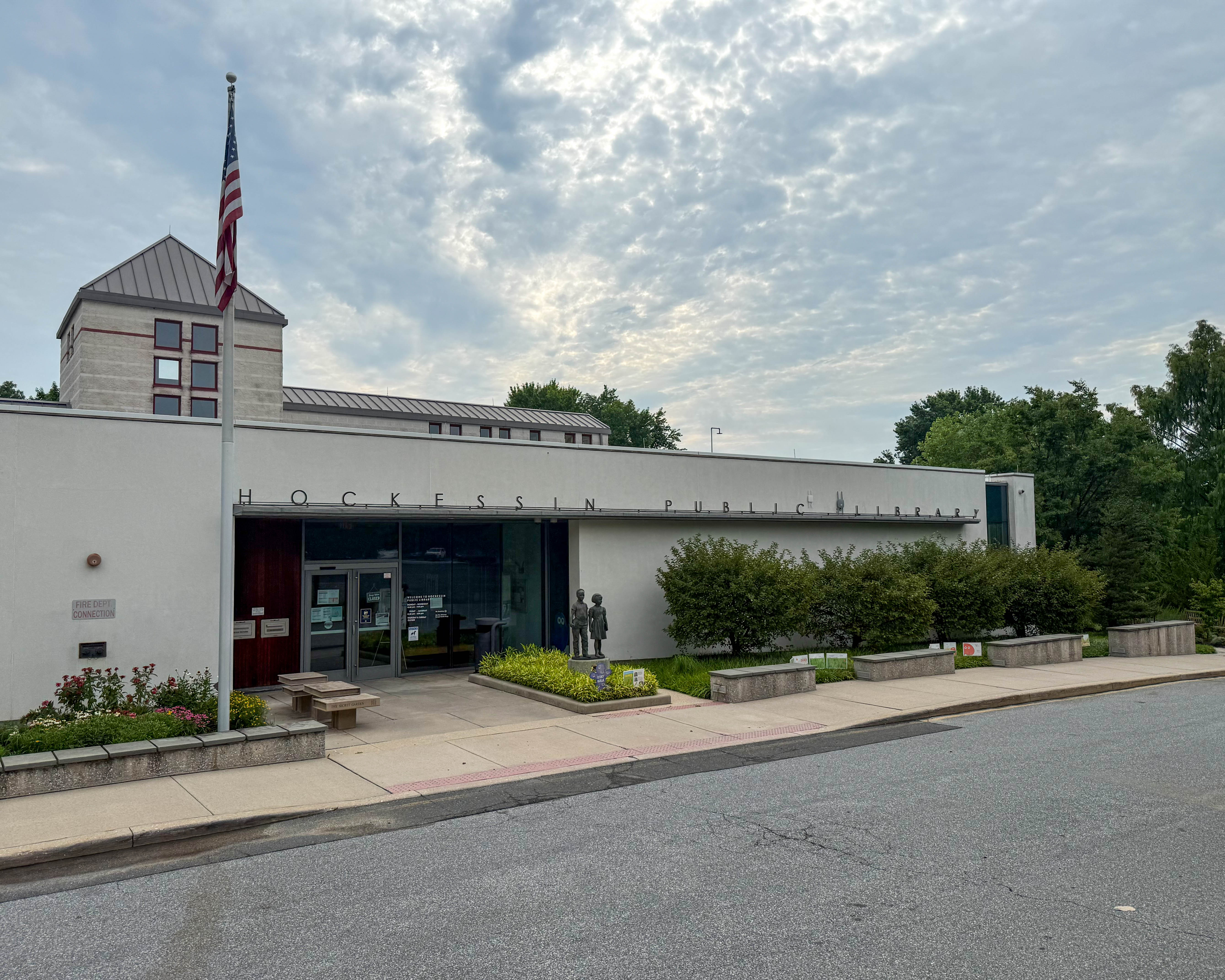 Hockessin Public Library at 1023 Valley Road in Hockessin, DE serving the local community