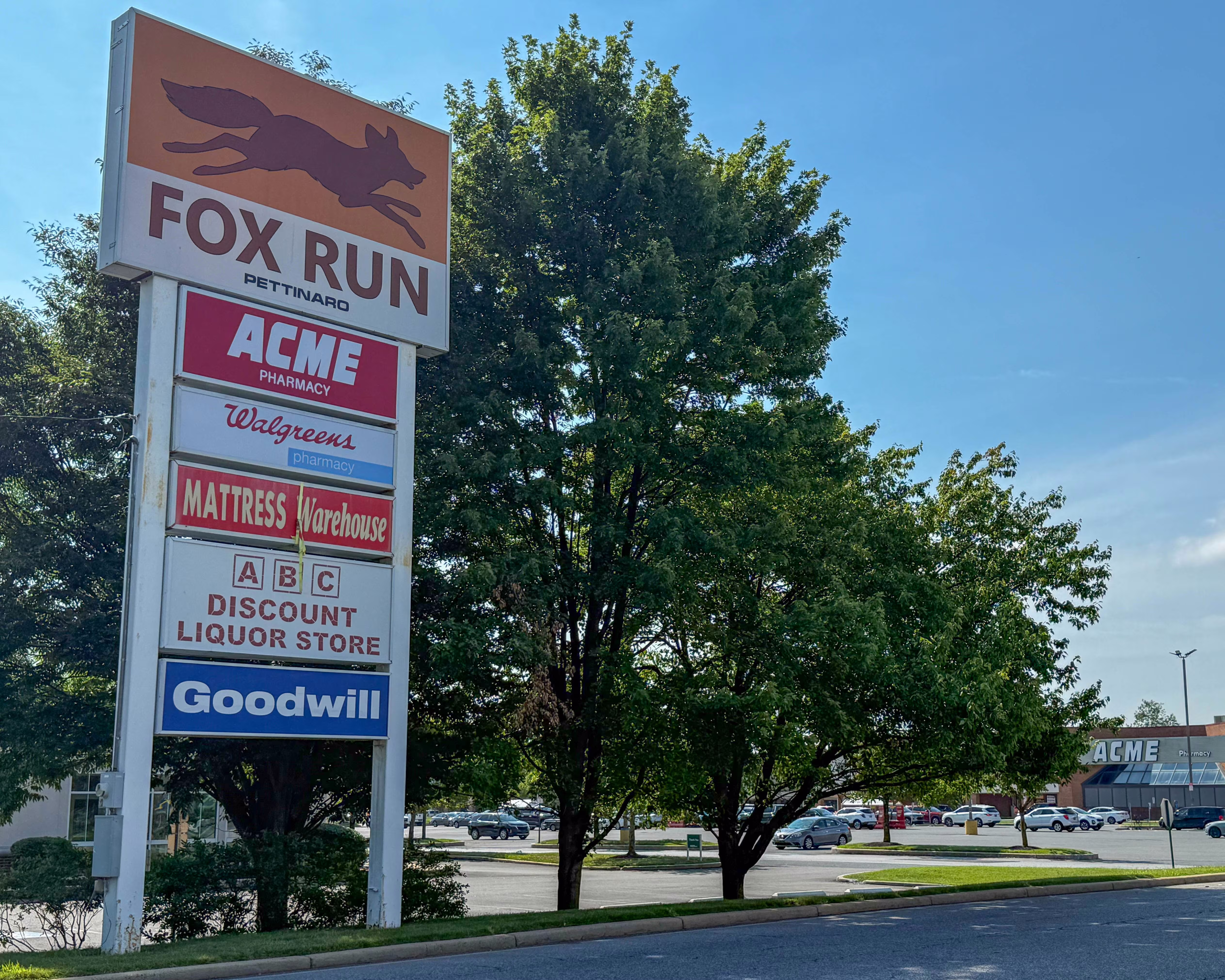 Fox Run Shopping Center on Fox Hunt Drive in Bear, DE serving the local community