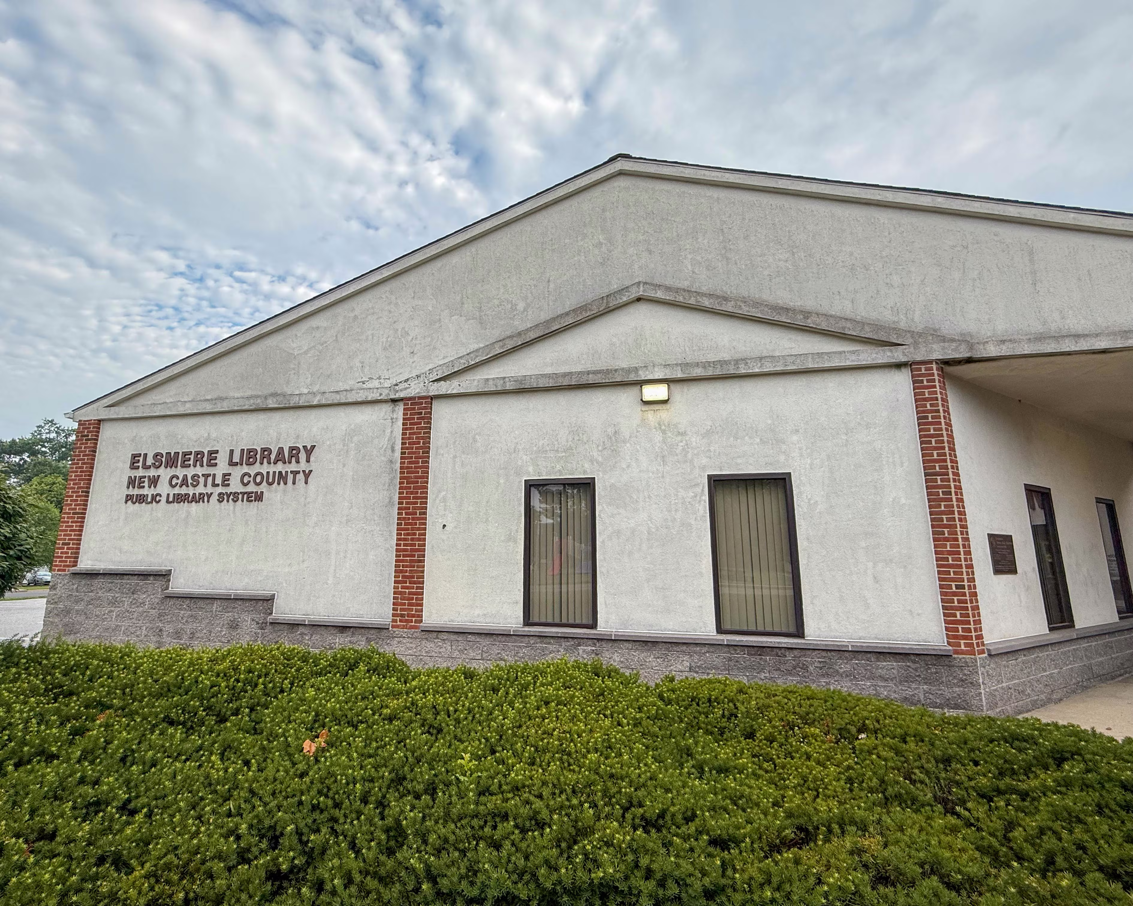 Elsmere Library at 30 Spruce Avenue in Wilmington, DE serving the local community