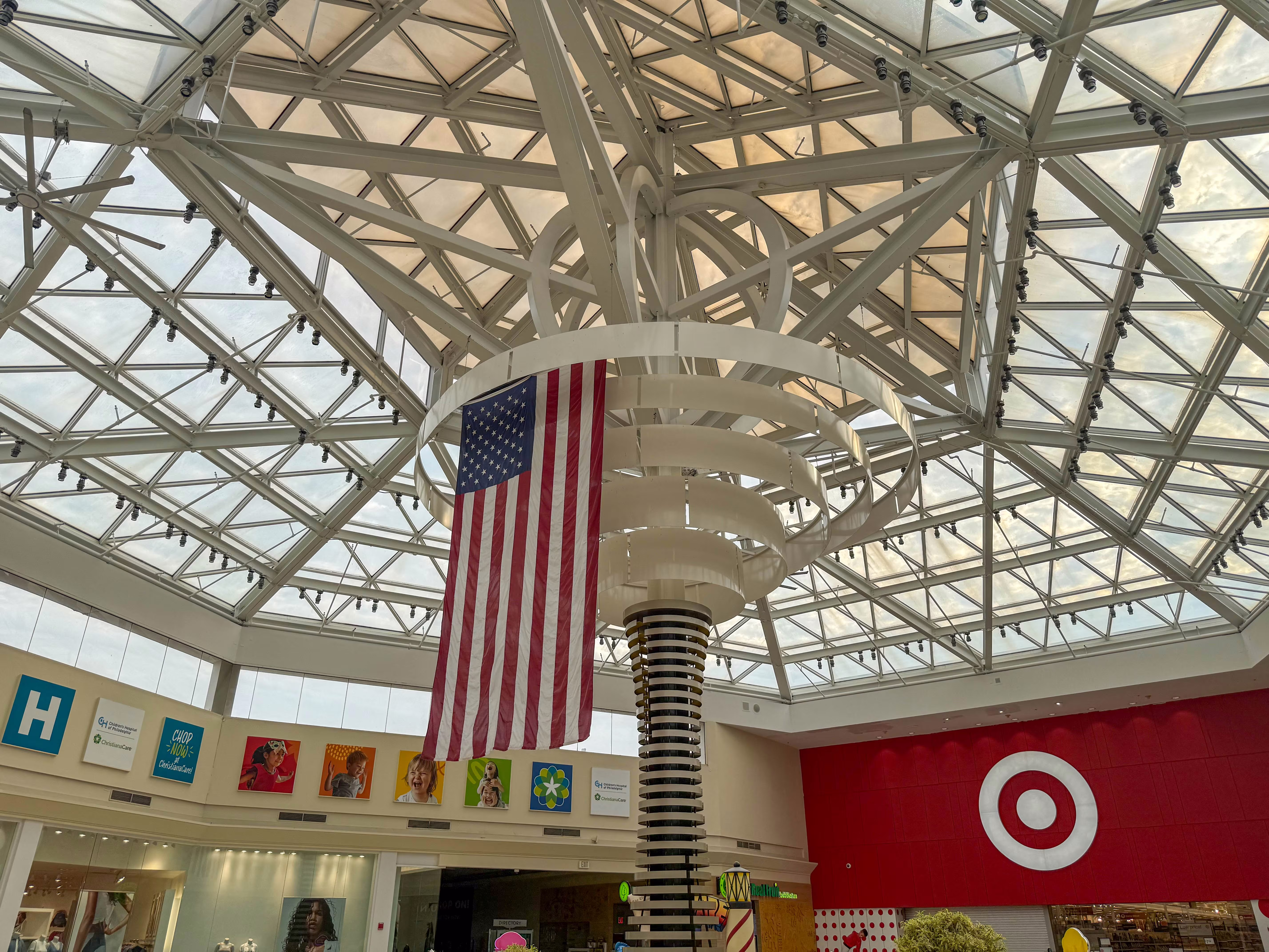Christiana Mall at 132 Christiana Mall in Newark, DE serving the local community