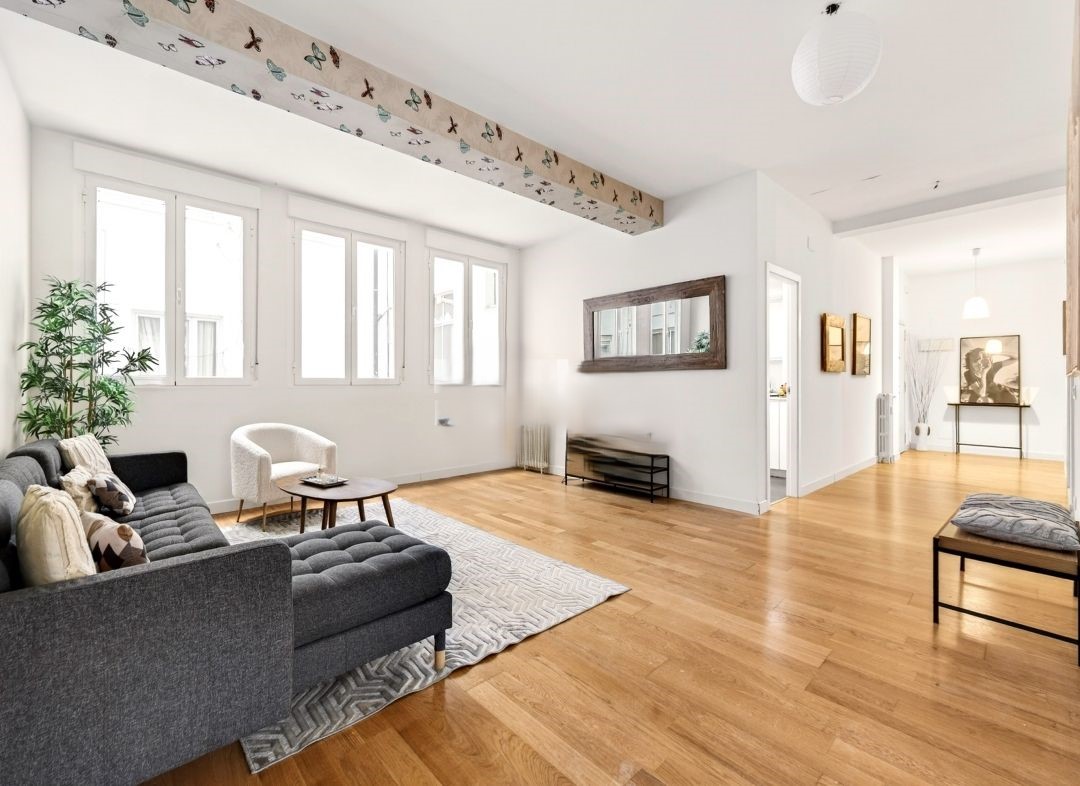 Elegante piso en finca clásica en la calle Cristóbal Bordiú