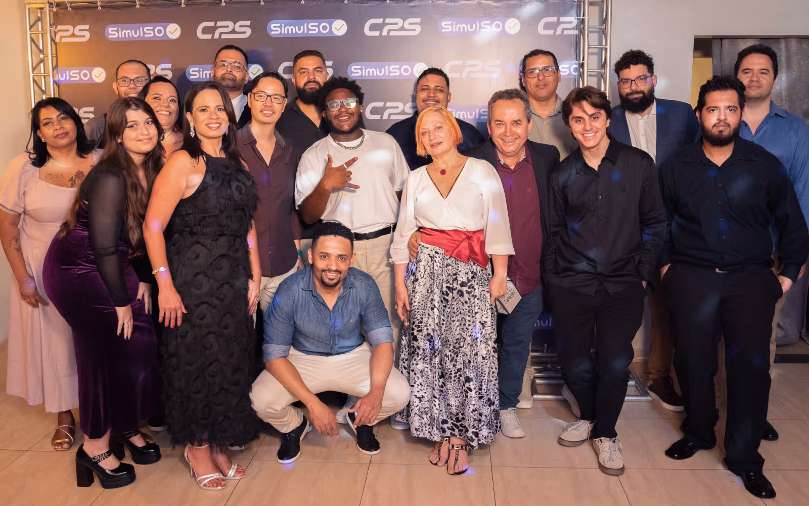 A equipe da CPS celebrando seus 30 anos de história.
