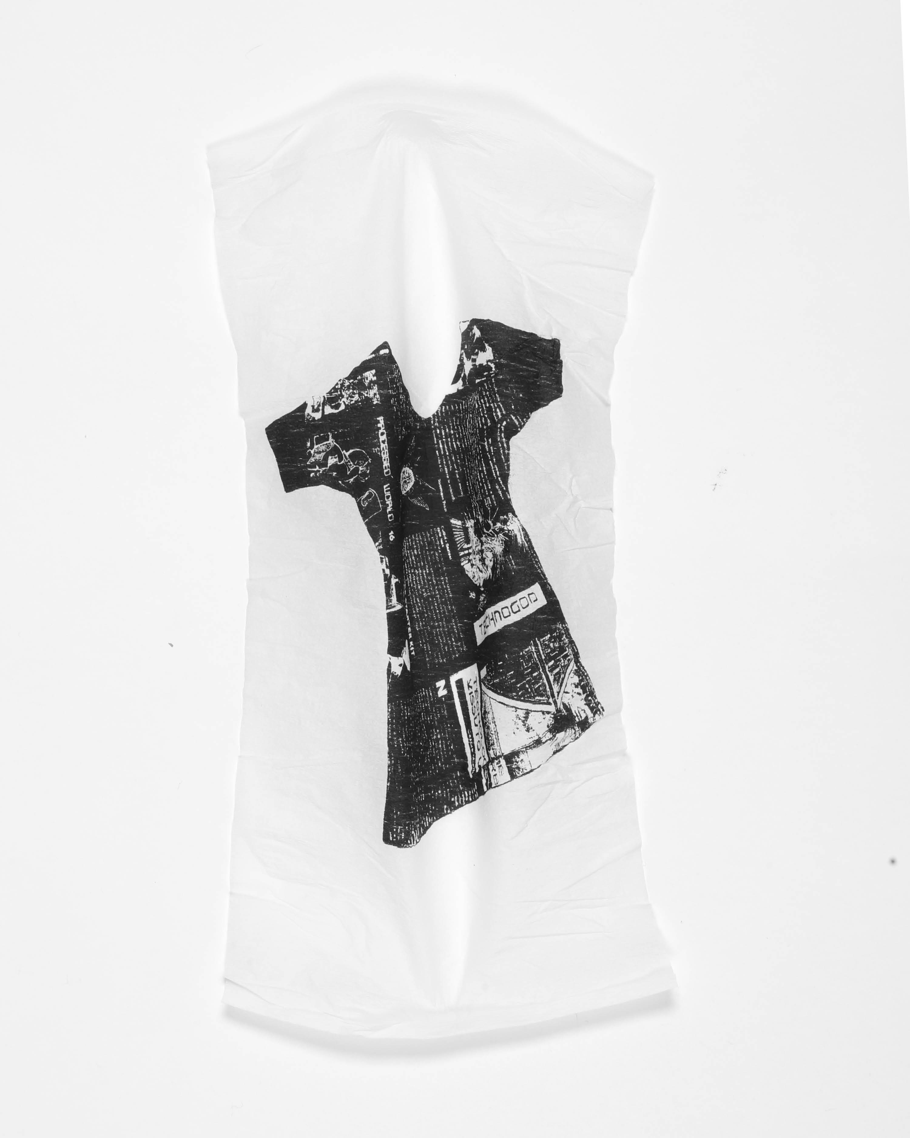 PRINTED OBJECTS. TACTILITY IN FASHION PUBLISHING PROJECTS