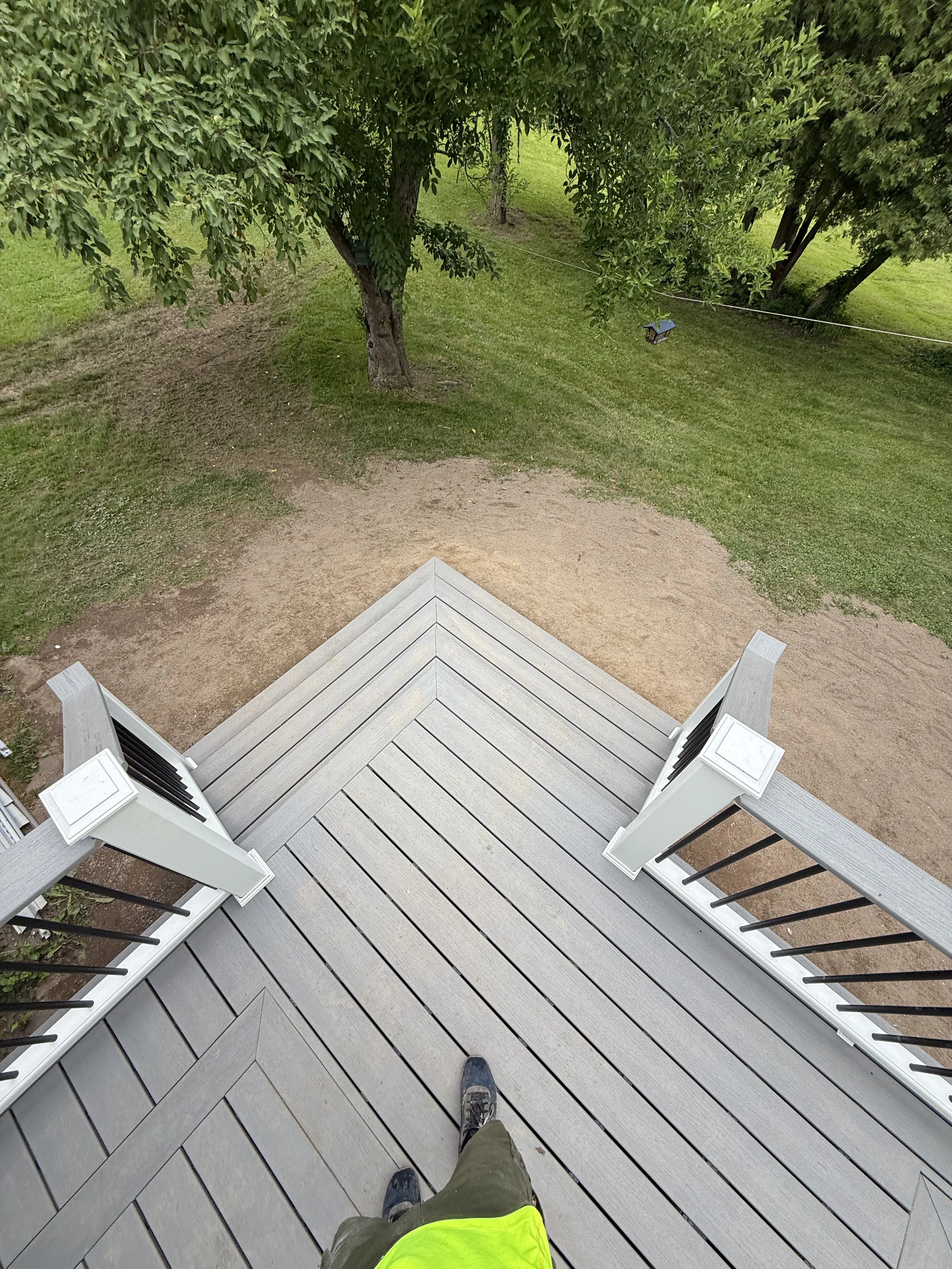 Chittenango, NY Corner Deck Build - Image 14