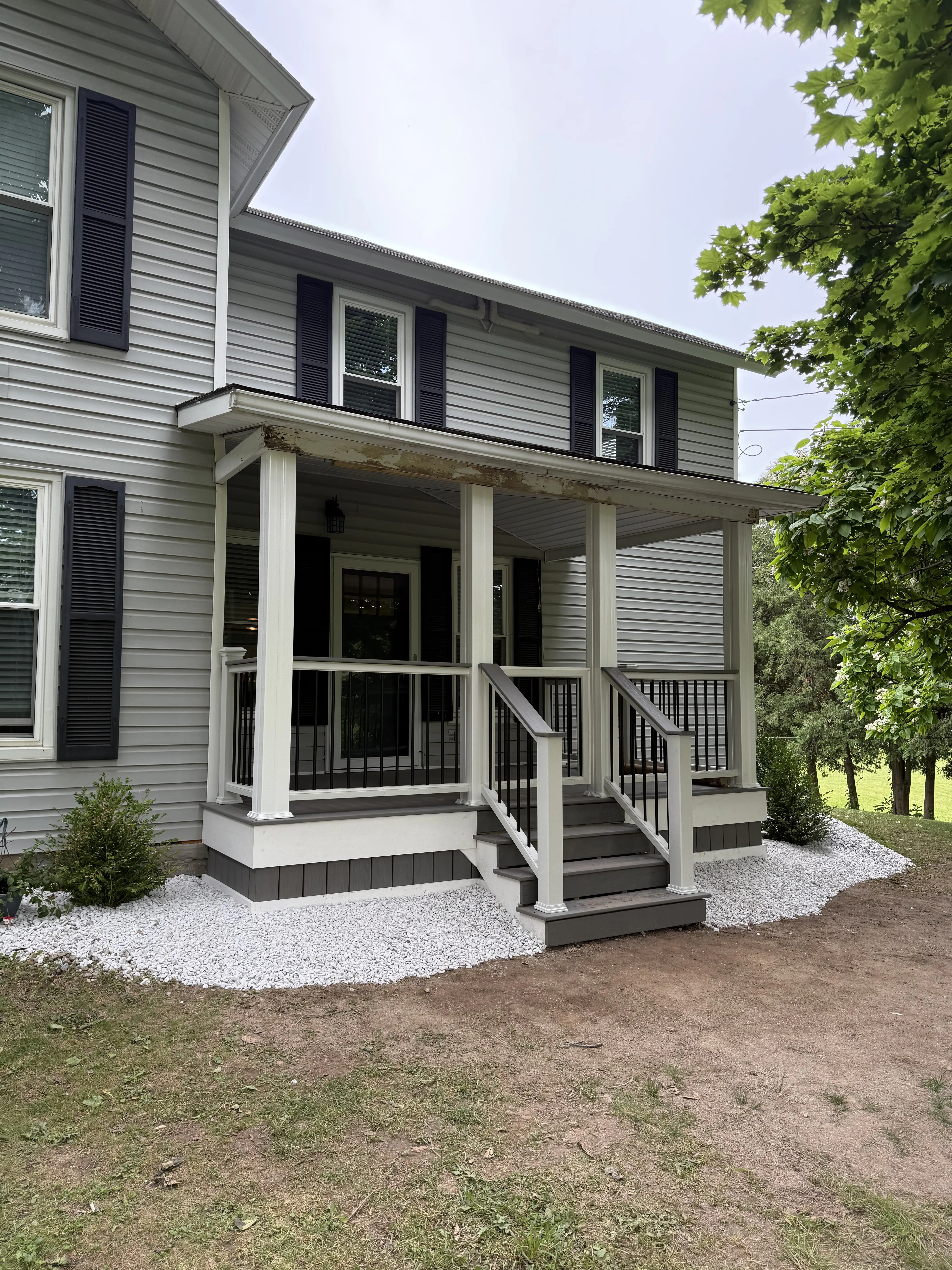 Chittenango, NY Corner Deck Build - Image 01