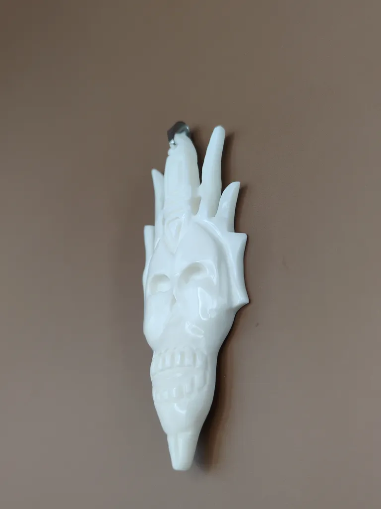 Pendentif os masque tribal vue droite