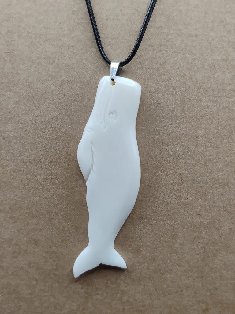 Pendentif os cachalot vue porté