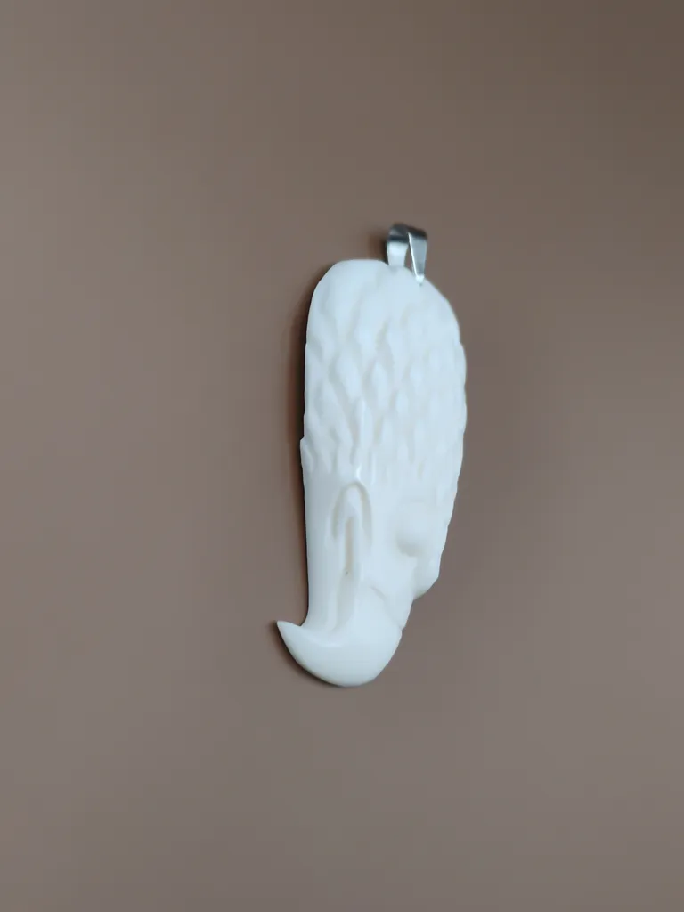 Pendentif os luce aigle vue gauche