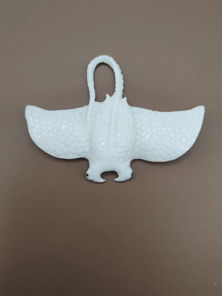 Pendentif en Os luxe -Raie Manta- 