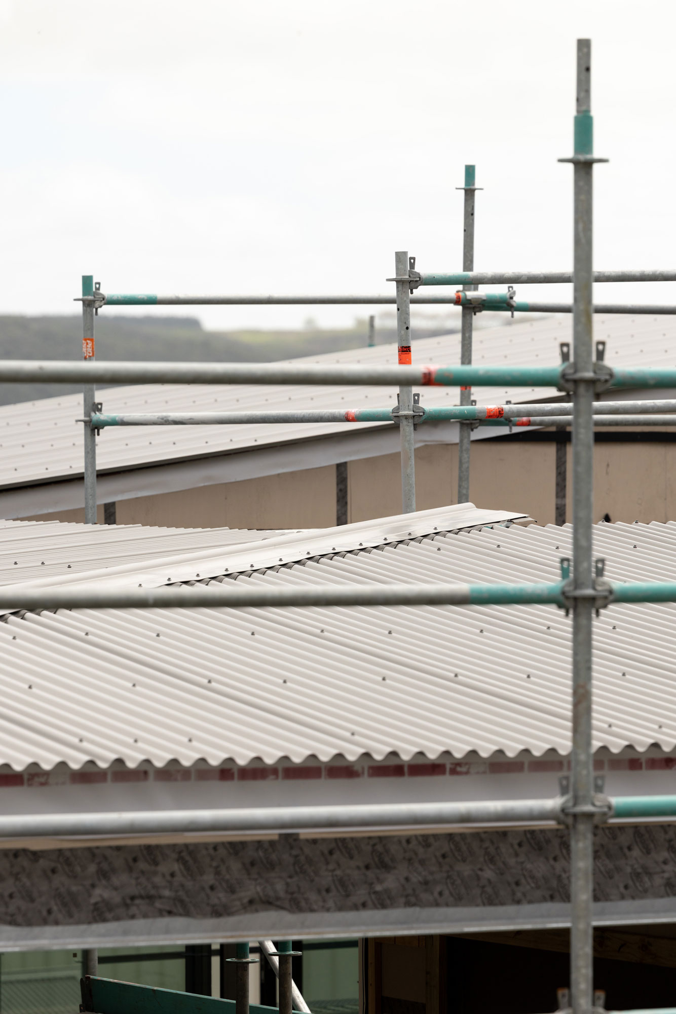 The corrugate roof under construction at Kinloch.