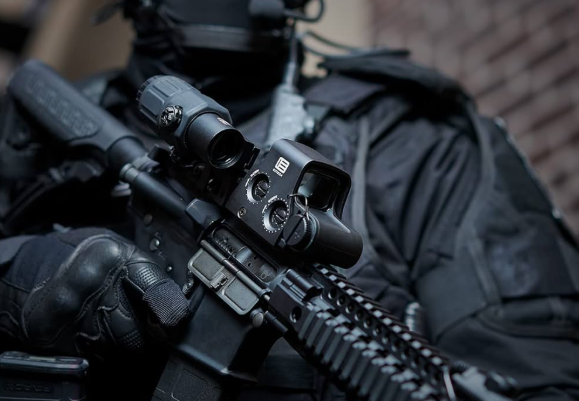 Best Red Dot for Daniel Defense Ddm4 V7