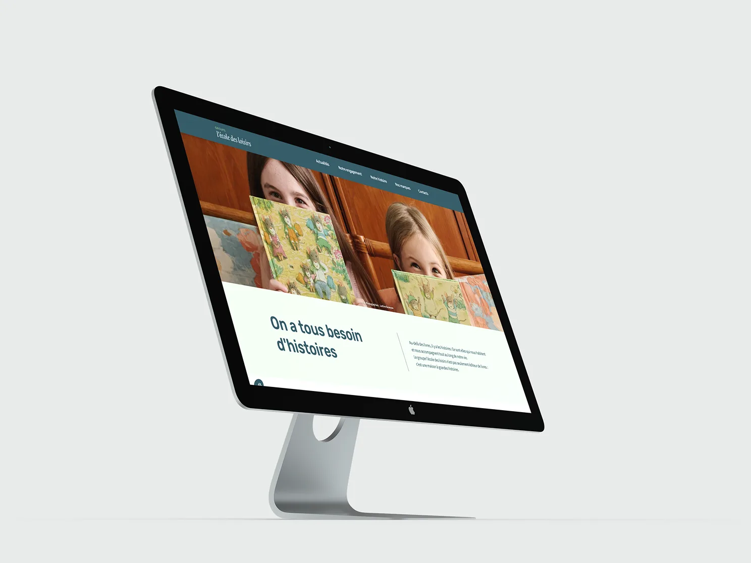 un grand écran Mac montrant le site École des Loisirs