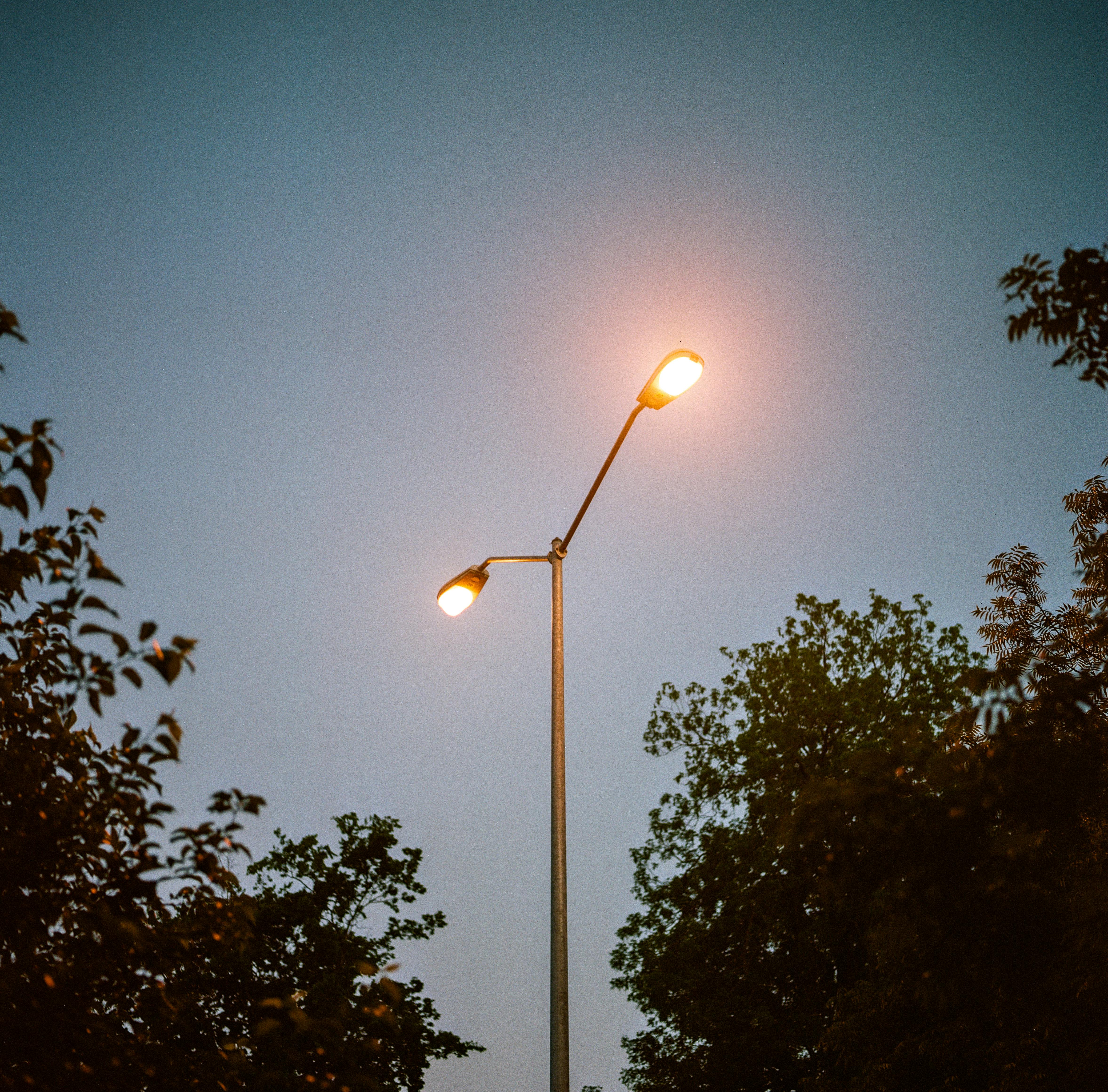 Juguanu Smart light