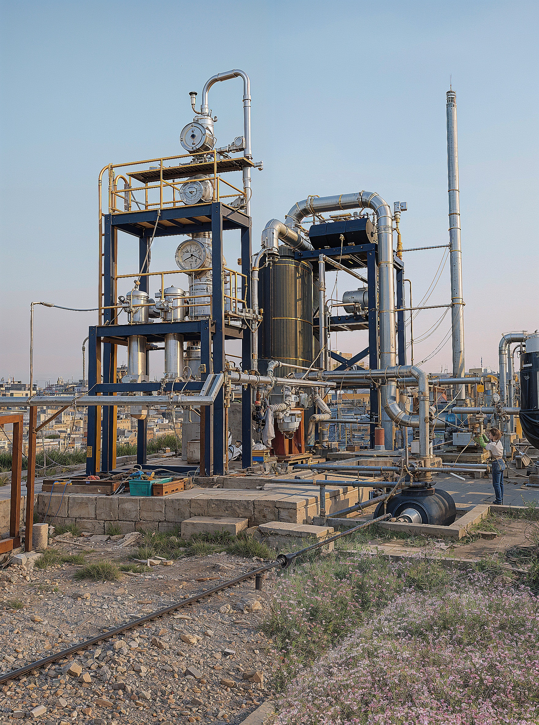 image of production machinery (for a manufacturing plant)