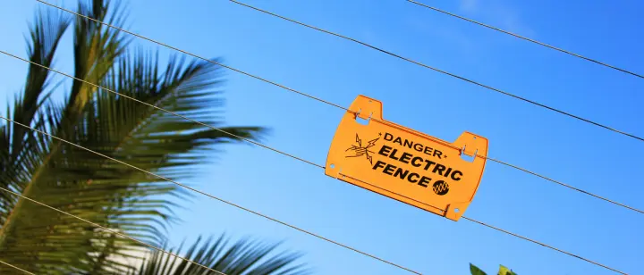 picture of an electric fence