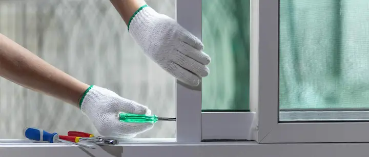 an image of Glass and aluminium installation