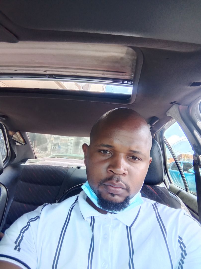 Xolani Peter