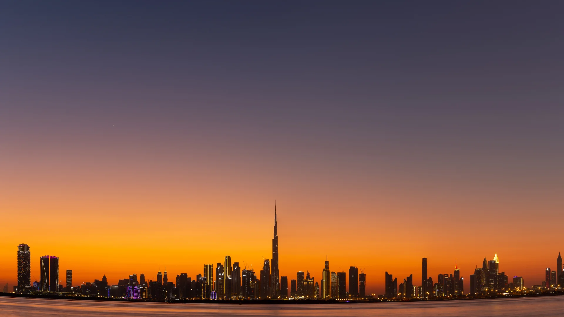 Start a clothing and fashion business in Dubai