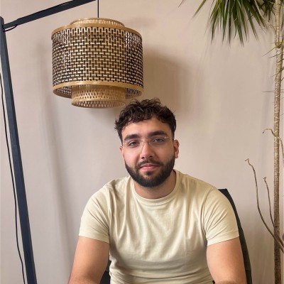 Profielfoto van Sennardi Singh, Marketing Manager bij Zorgresidentie Zonneburg