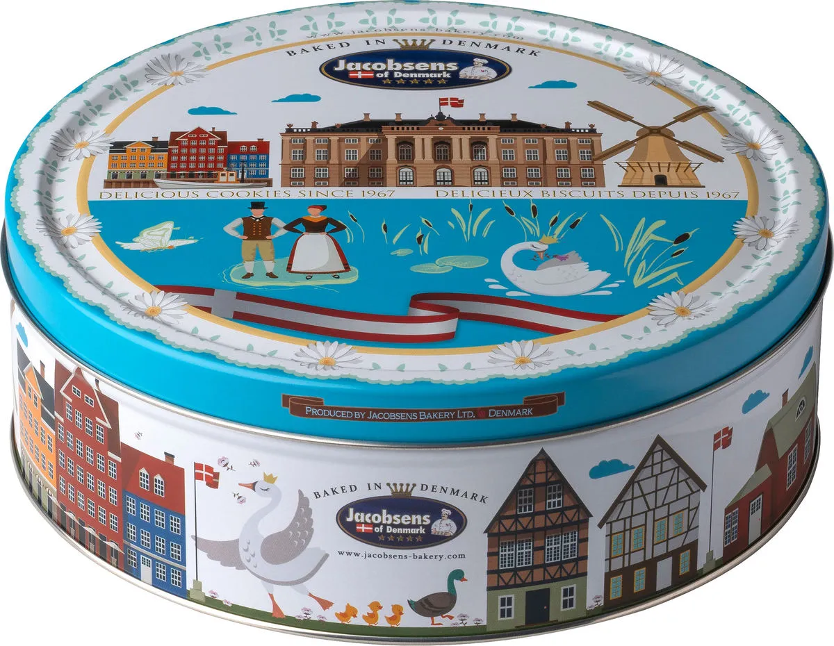 A Fairytale cookie tin, 454 g