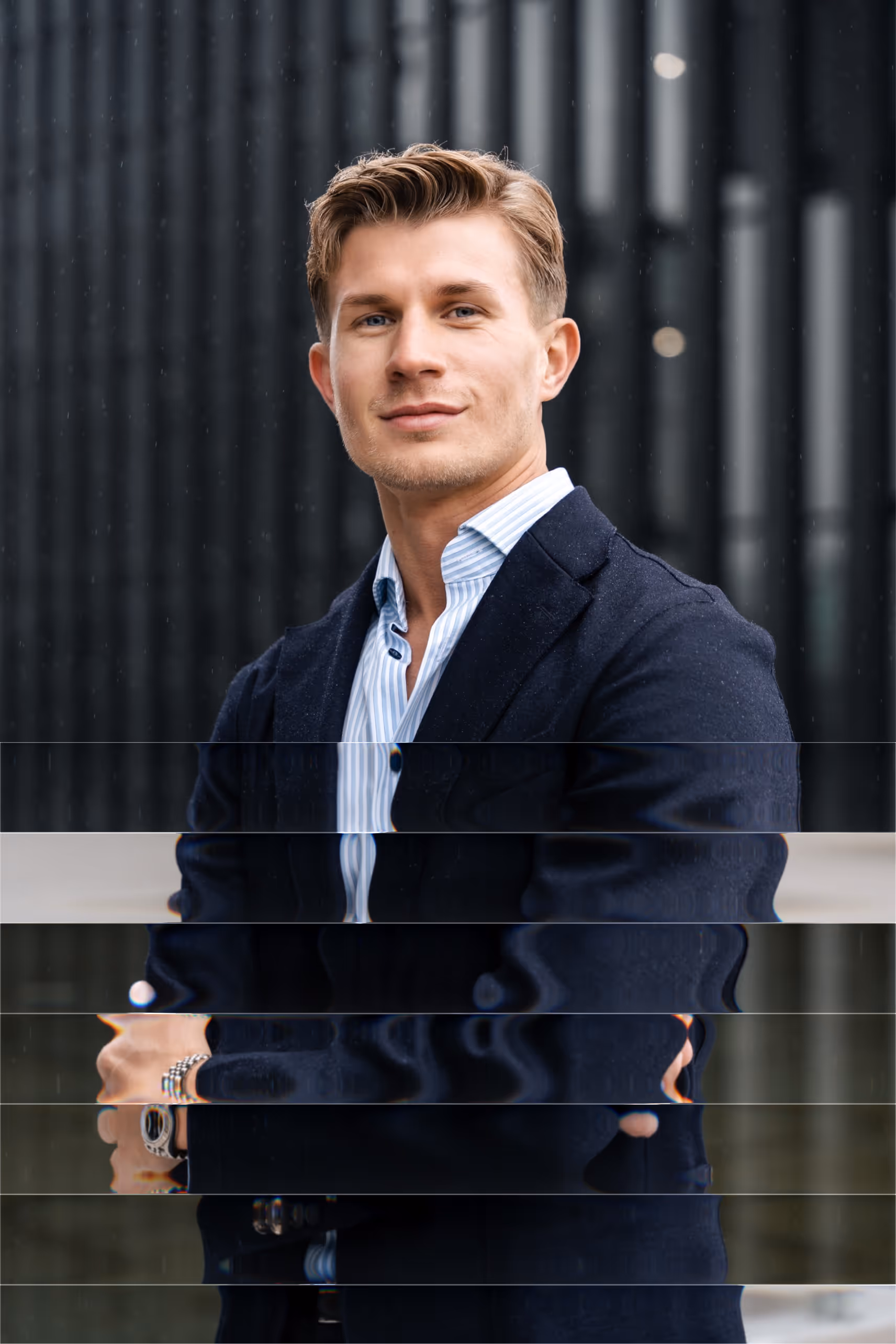 Portrait ein junges Mannes in einem Anzug