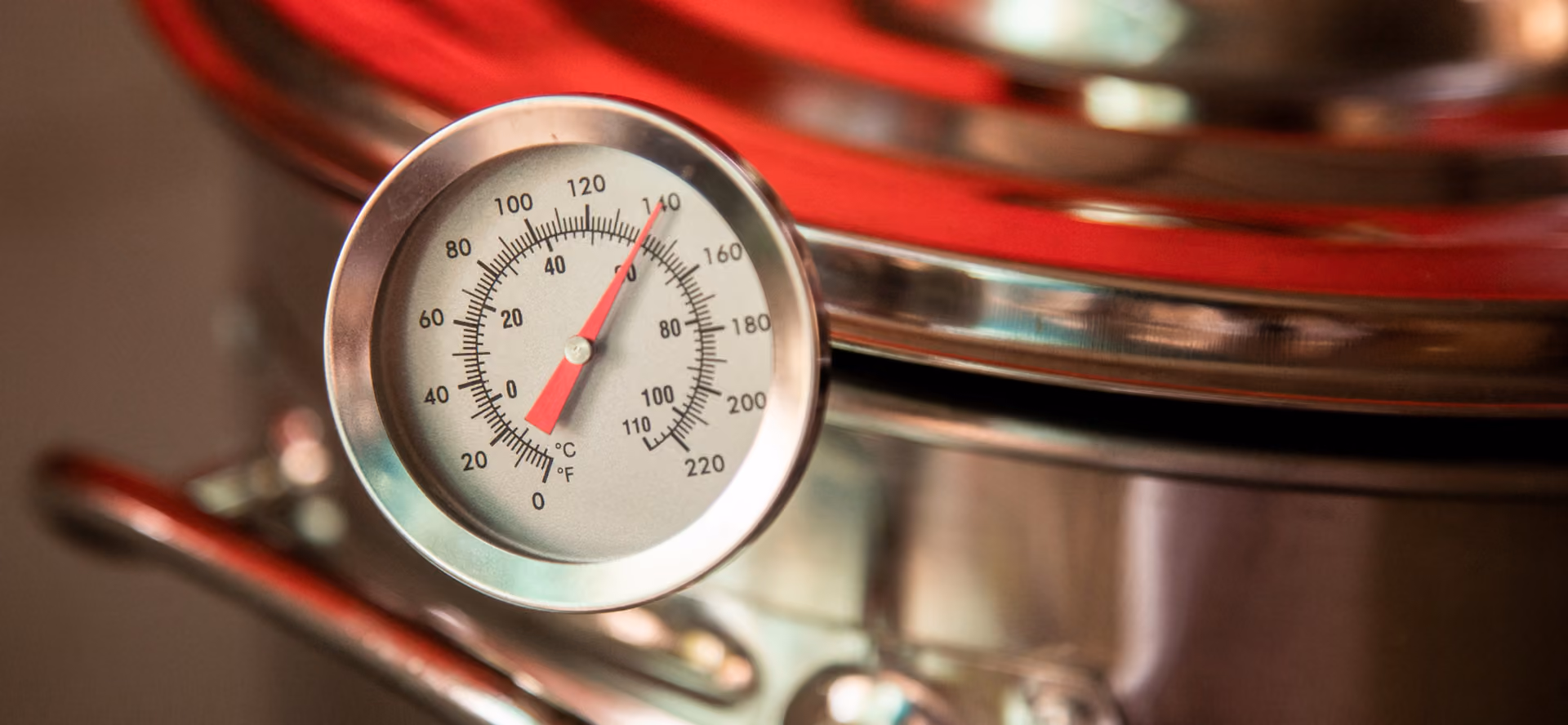 Temperature gauge on silver container