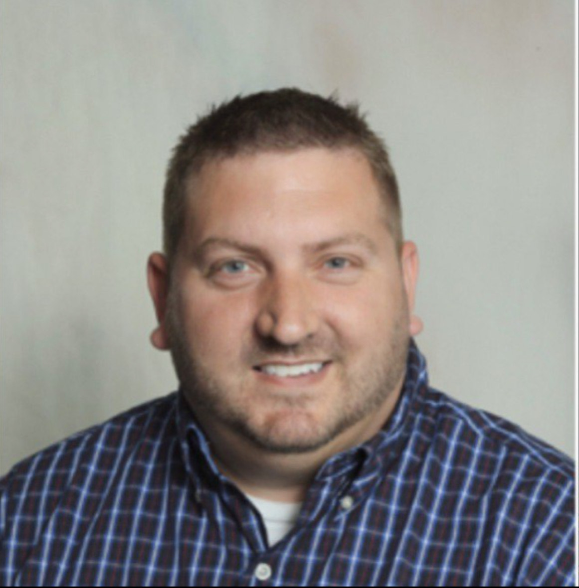 [headshot] image of happy tenant for a property management company