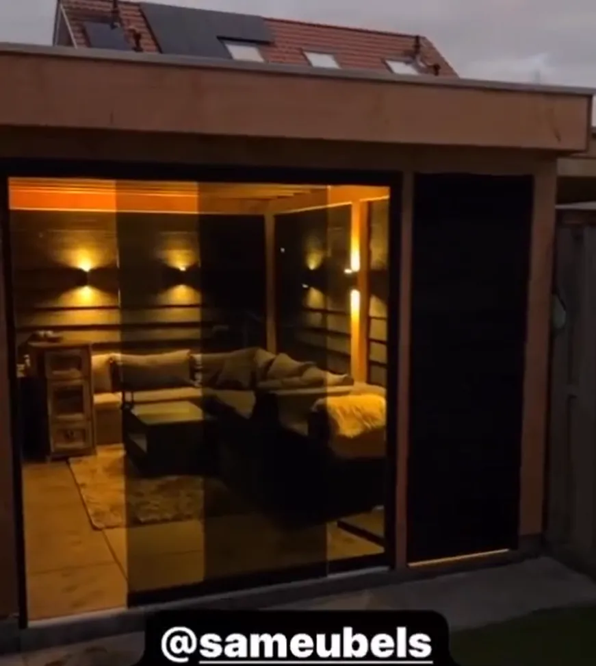 Douglas veranda met glas op maat, glazen veranda maatwerk door SA Meubels Harderwijk