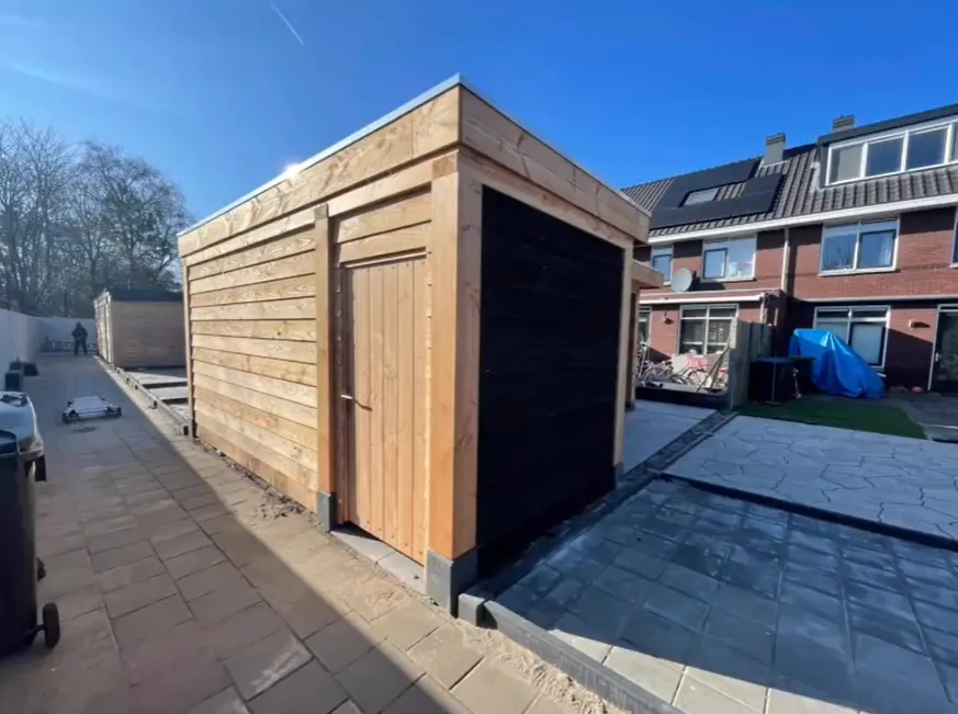 Douglas veranda op maat achterzijde view, douglas hout veranda door SA Meubels Harderwijk