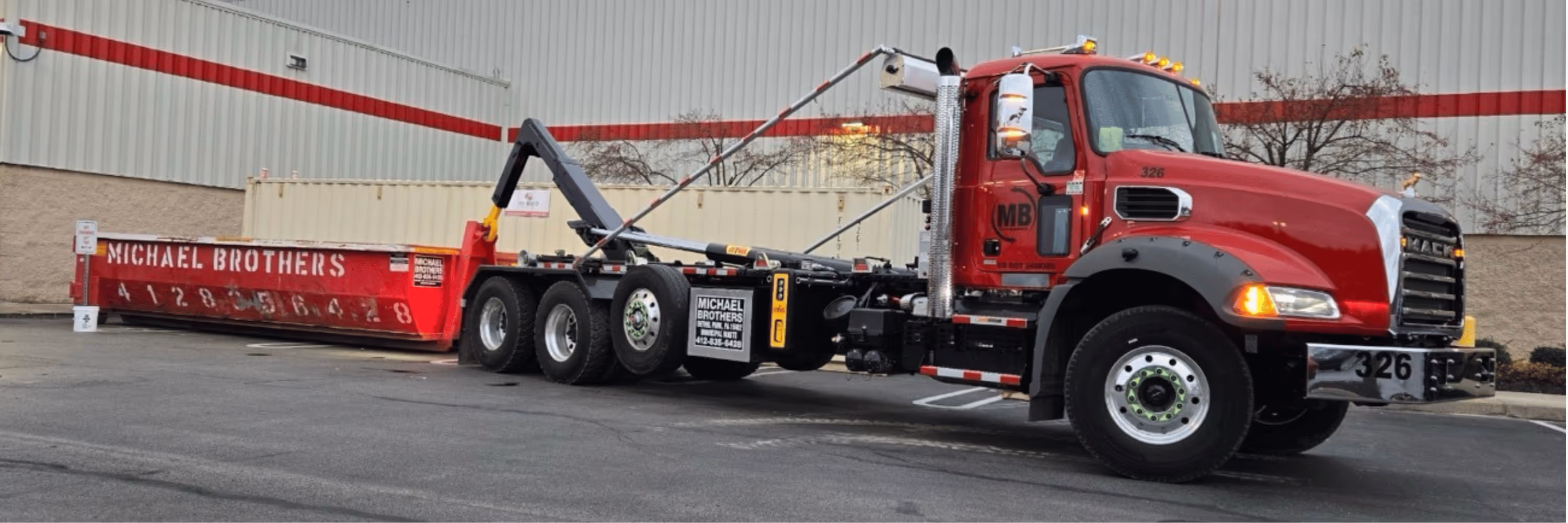 Roll Off Dumpster Truck