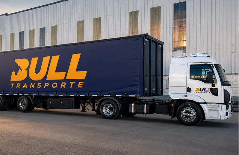 camión de carga de BULL Transporte