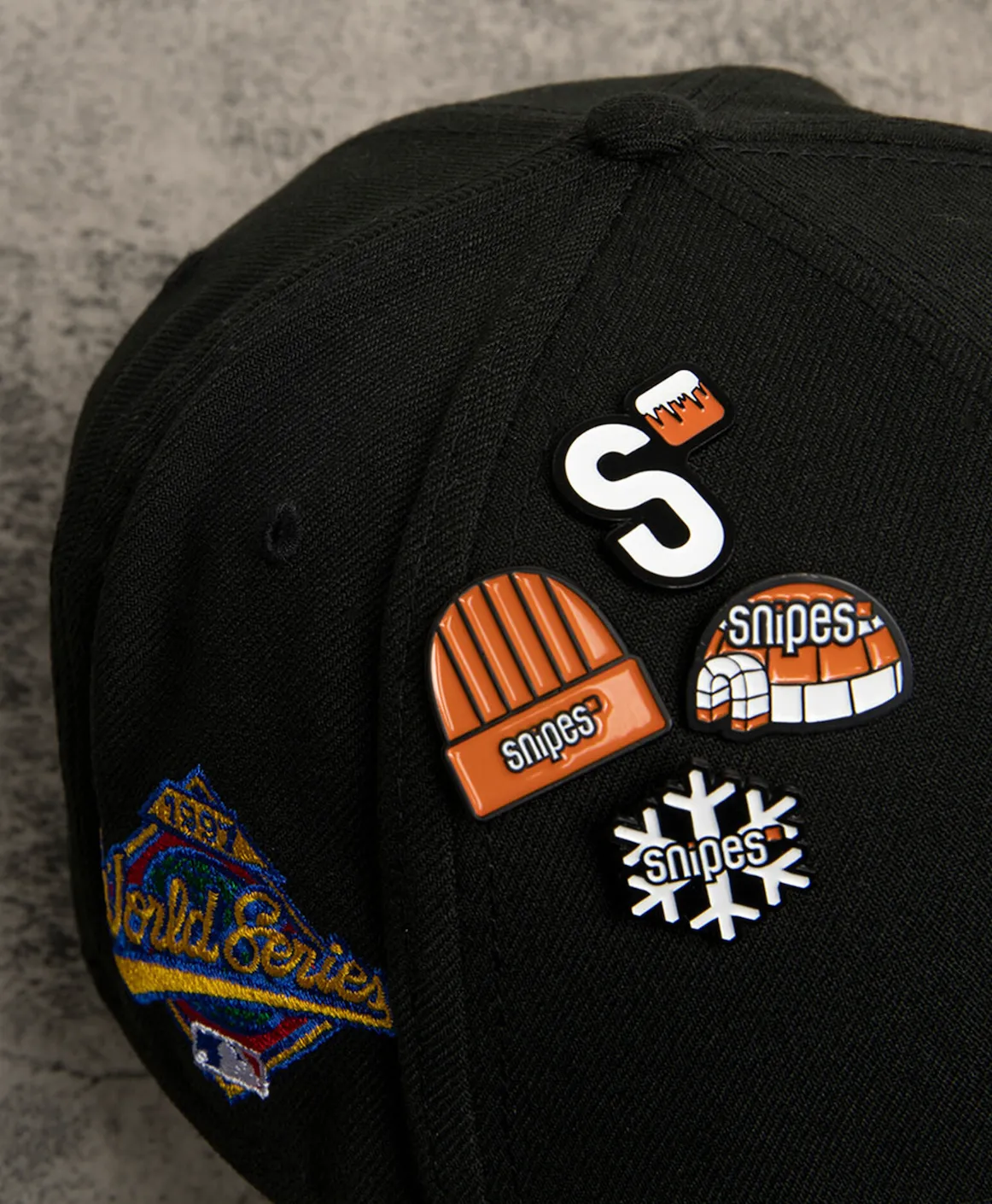 SNIPES USA winter collection pin pack