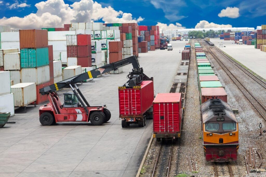 The Power of Automation: How Intermodal Software Optimizes Rail Tracing for Cost Savings