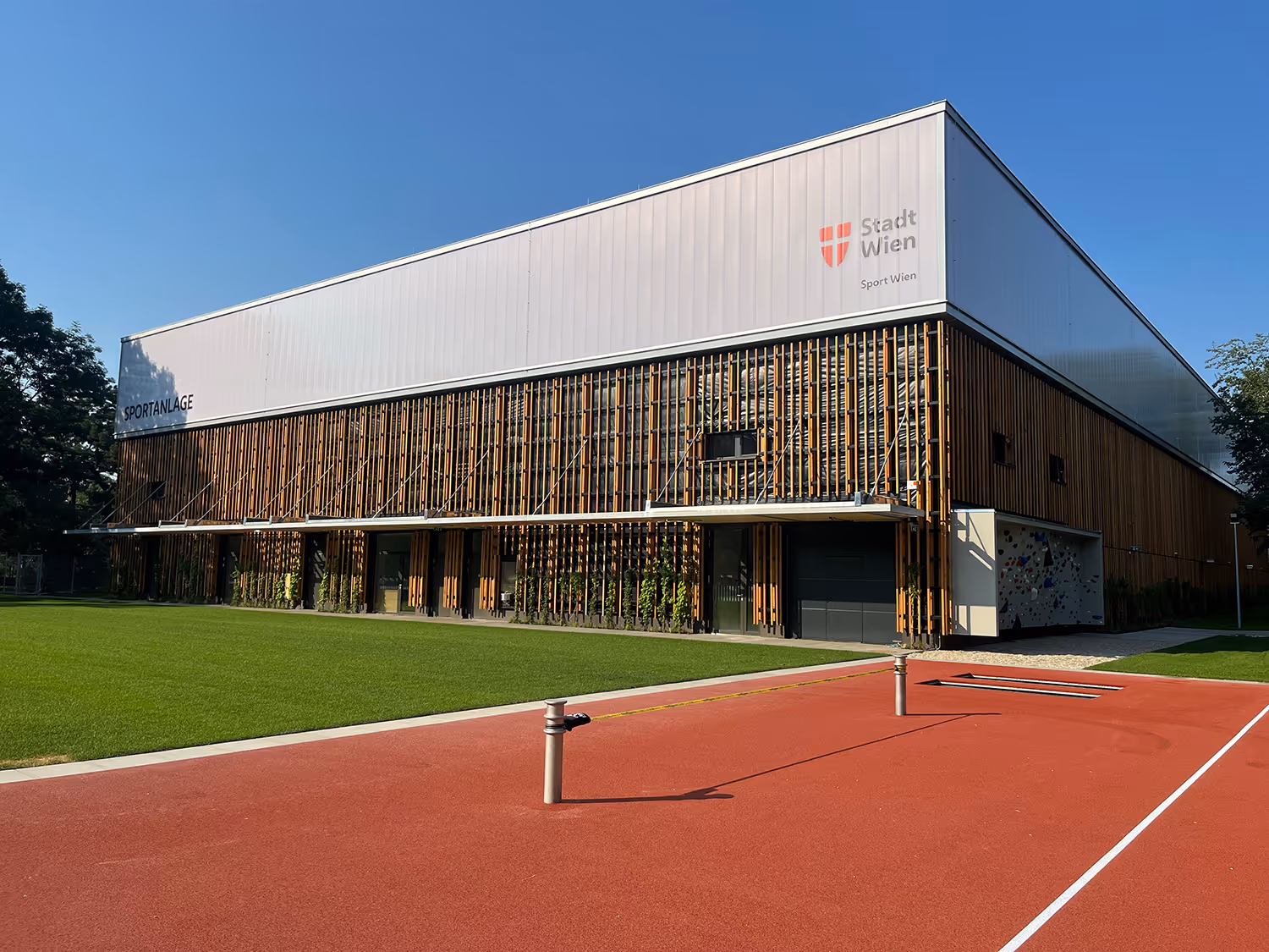 Persönliche Referenz Arch. Dipl.-Ing. Daniel Kernegger – Sport- und Funhalle Wien Praterstern, ÖBA