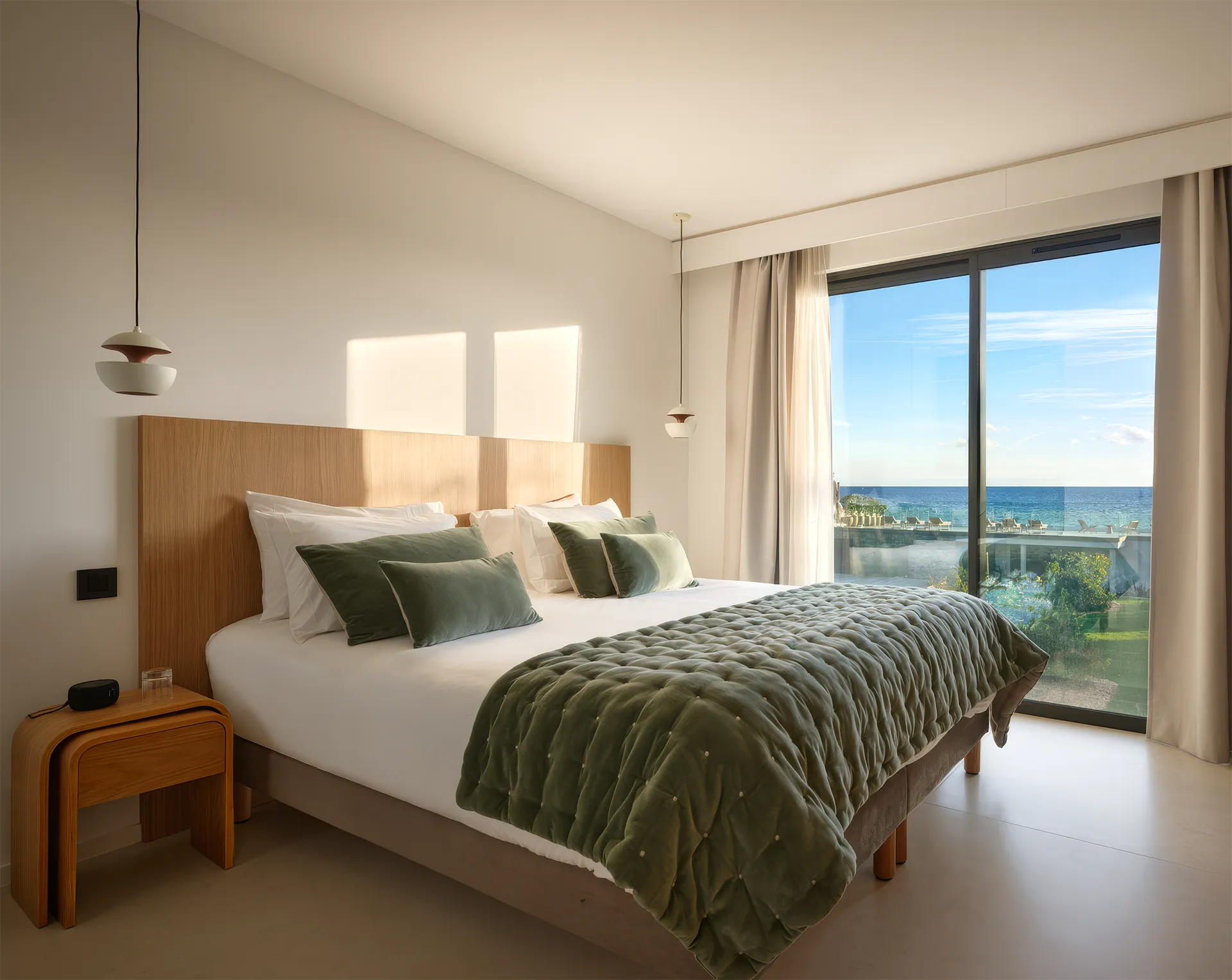 Chambre double n°7 avec vue mer sud et salle de bain - Villa L'Île Verte La Ciotat