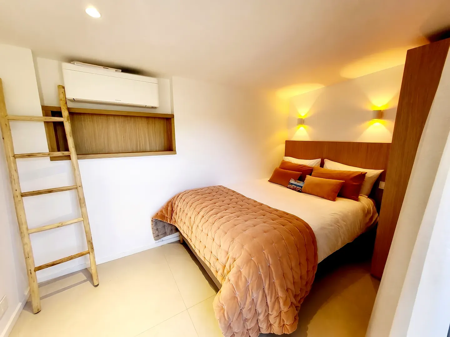Chambre du Pavillon n°9, Villa L'Île Verte — suite exclusive avec accès privatif et vue mer, La Ciotat
