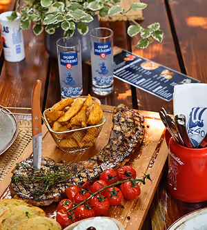 Argo Restaurant Grill Teller