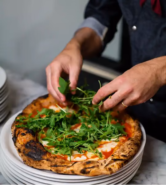 Tesla Pizza Zubereitung