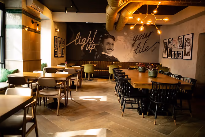 Tesla Pizza Wien Innenraum