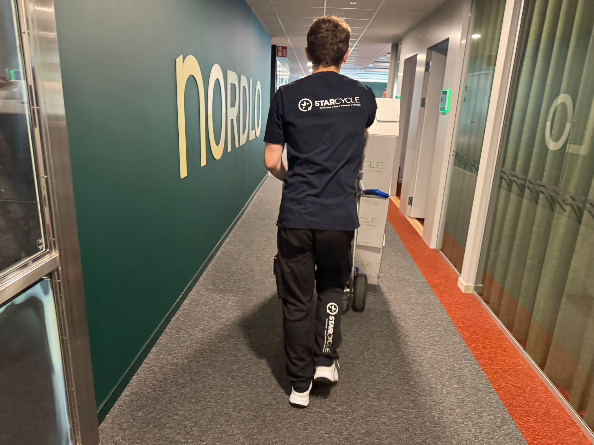 Din pålitliga partner för smartare flyttar och hållbara val.