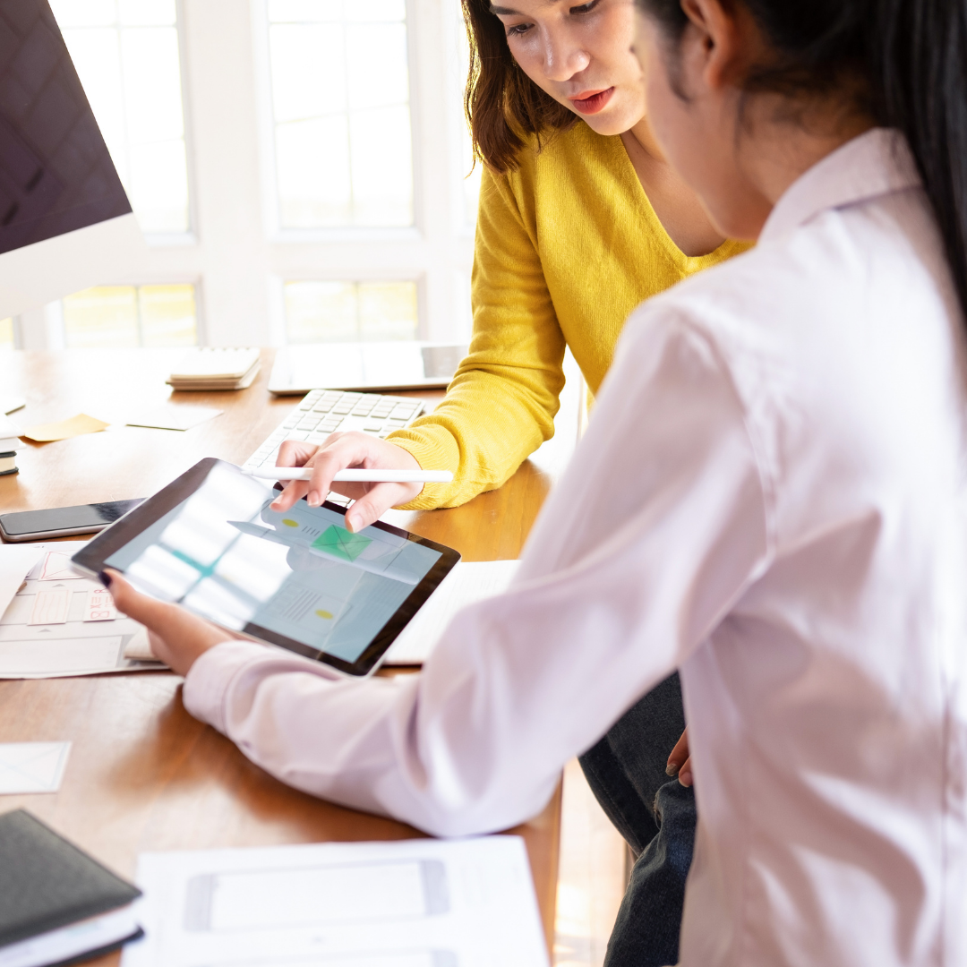 A Tour operator getting a demo of an online booking system