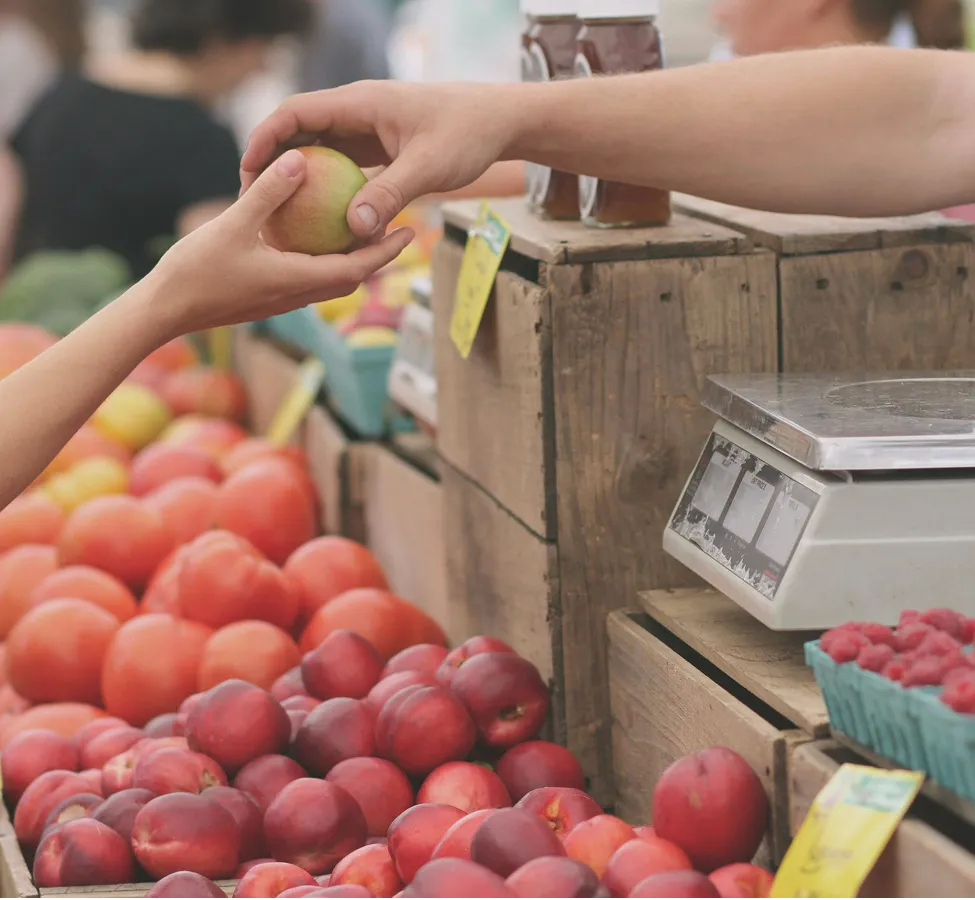 Épicerie avec des fruits